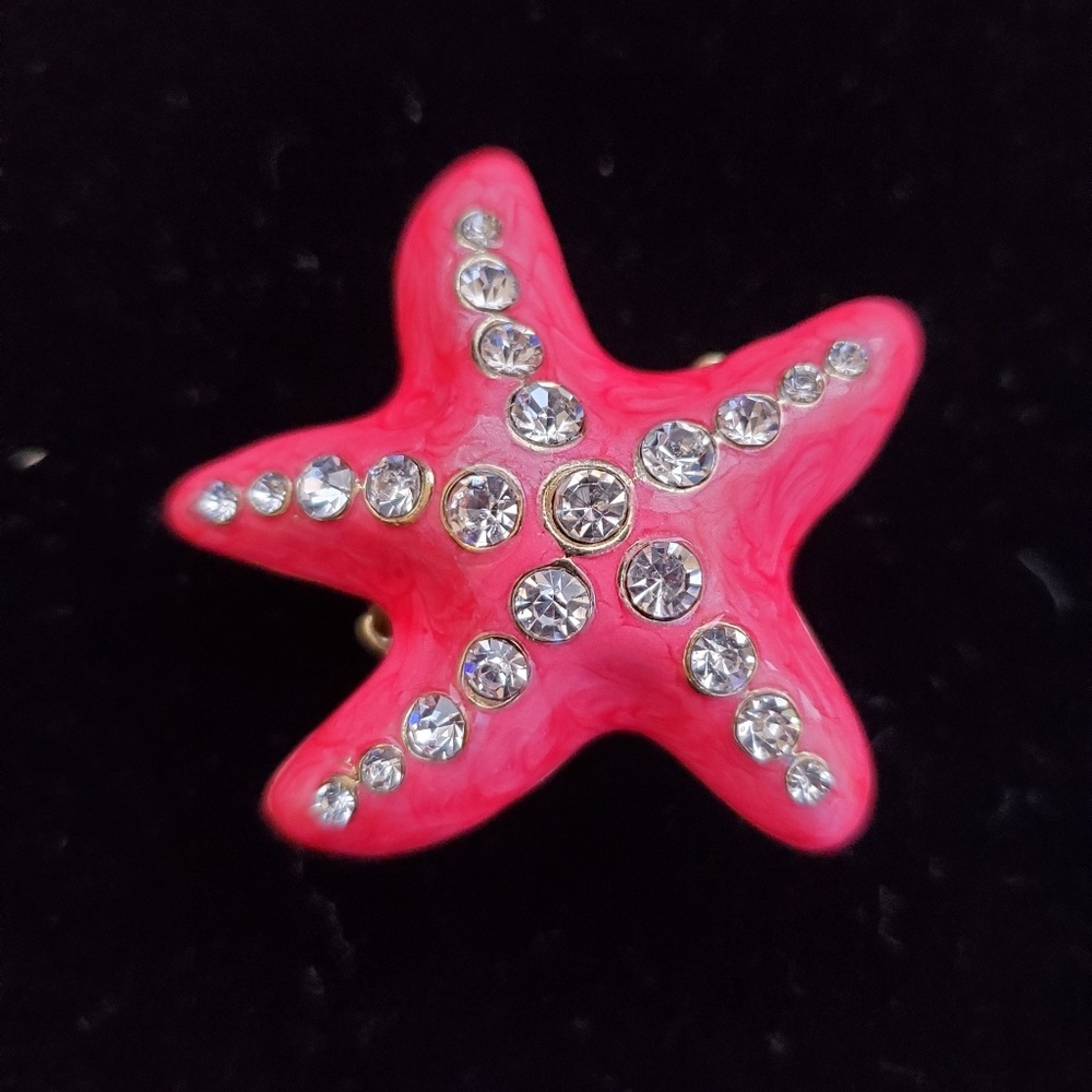 Red starfish ring